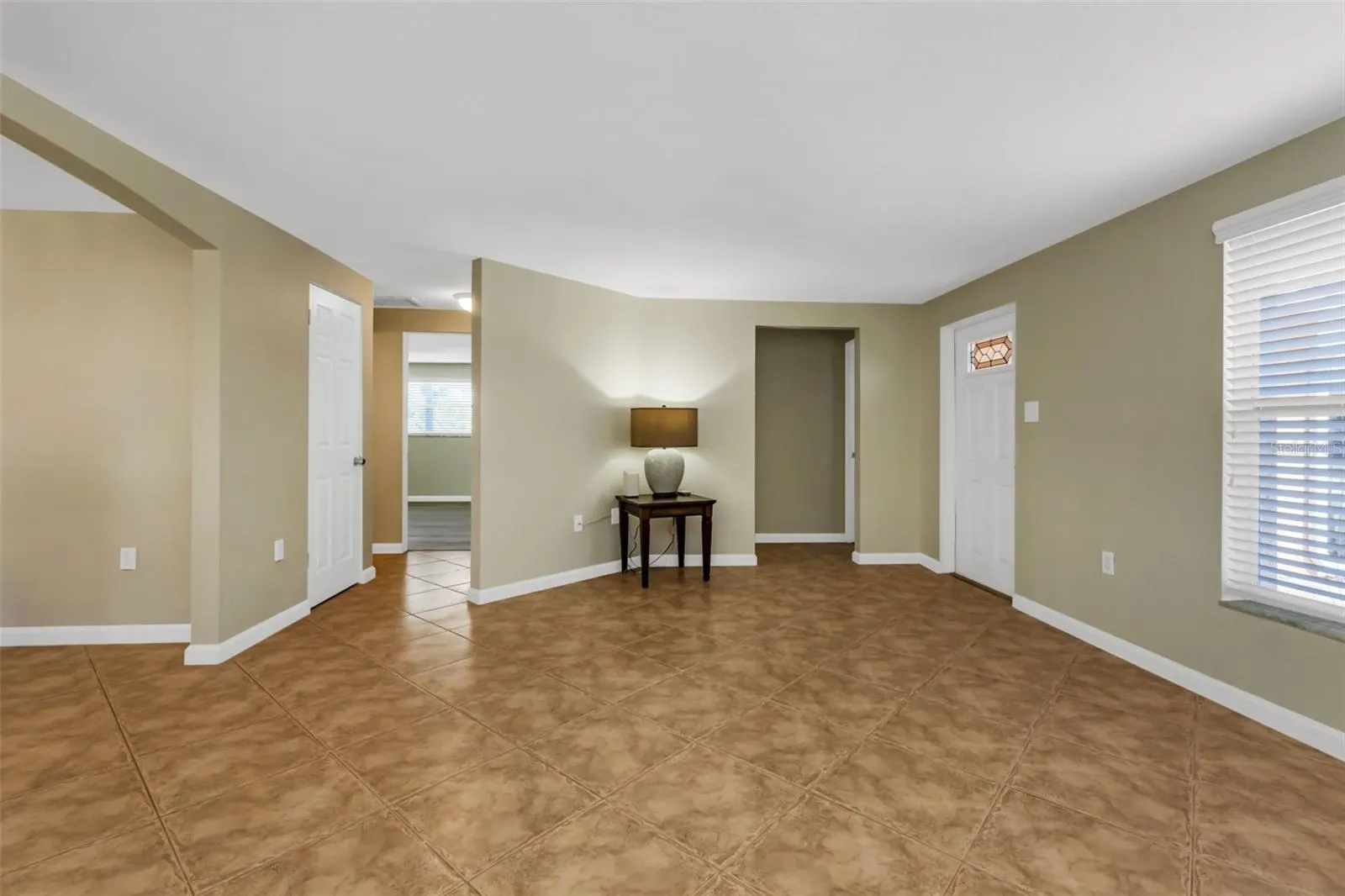 115 SINCLAIR SE