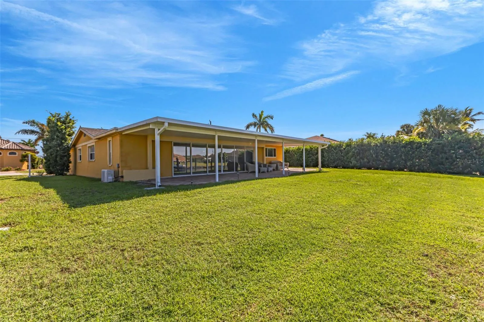 115 SINCLAIR SE