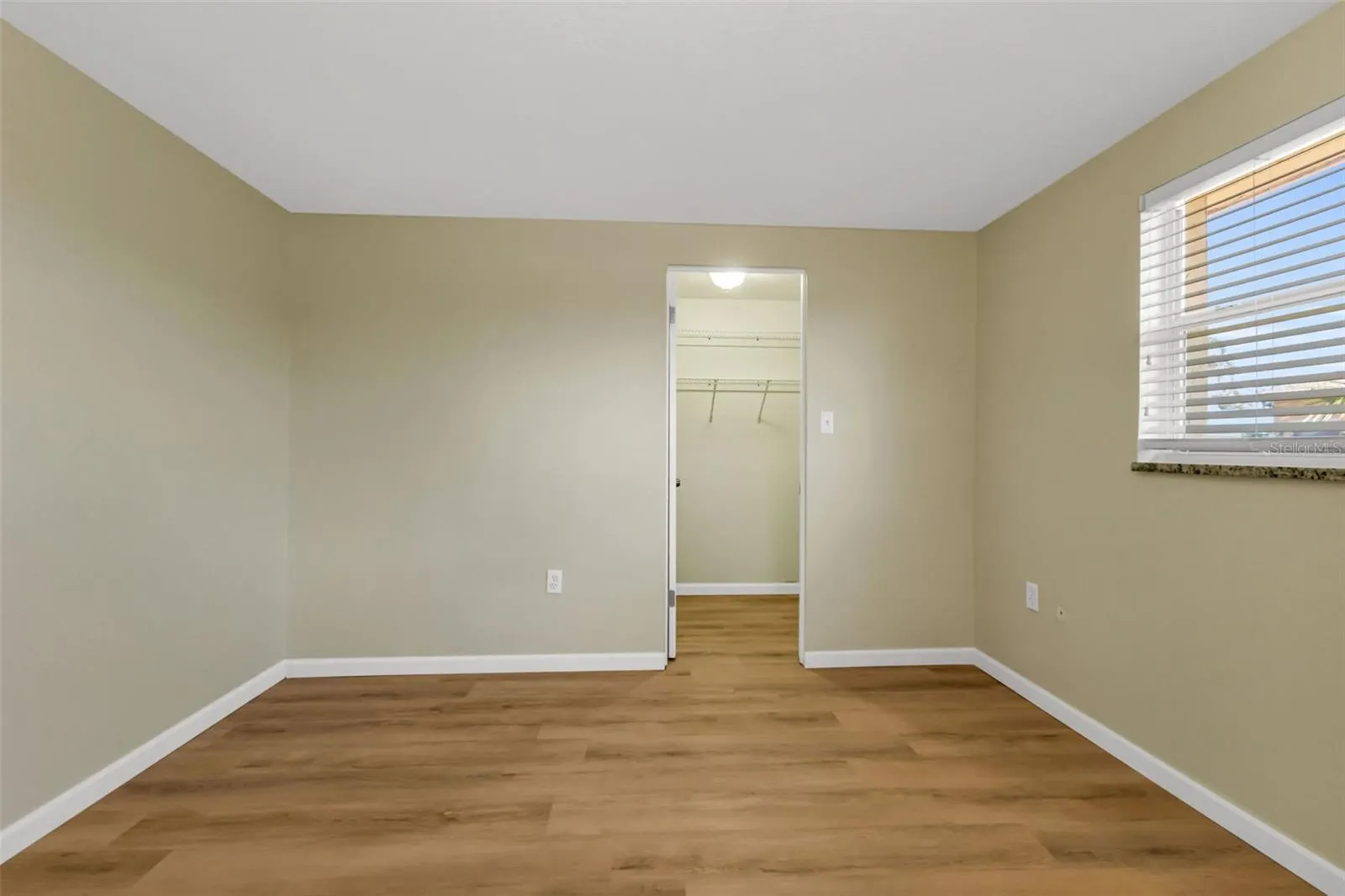 115 SINCLAIR SE