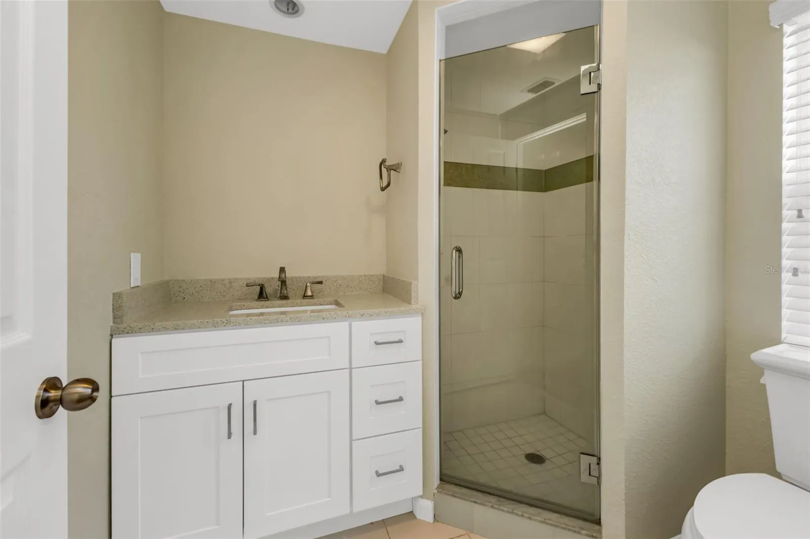 115 SINCLAIR SE