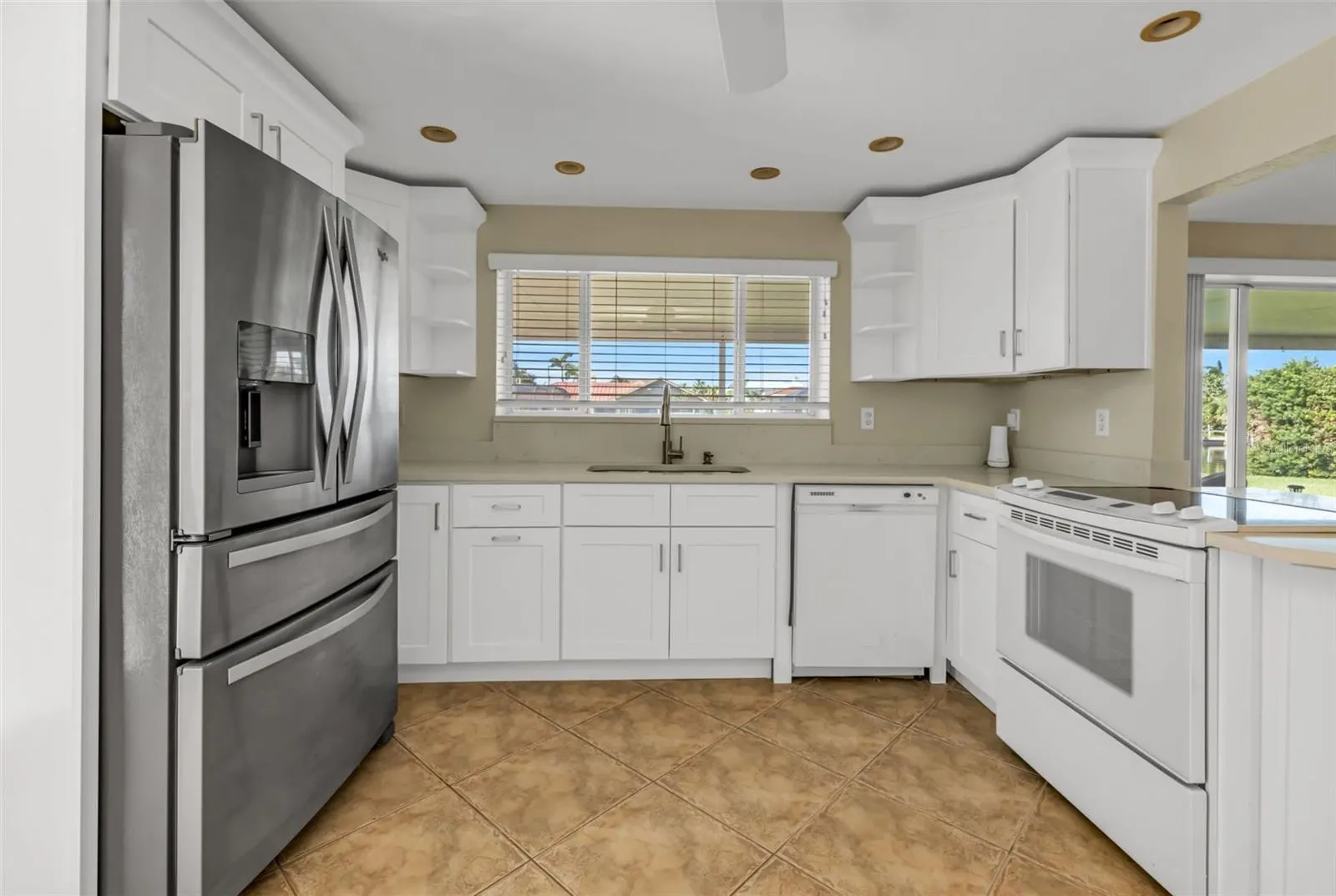 115 SINCLAIR SE