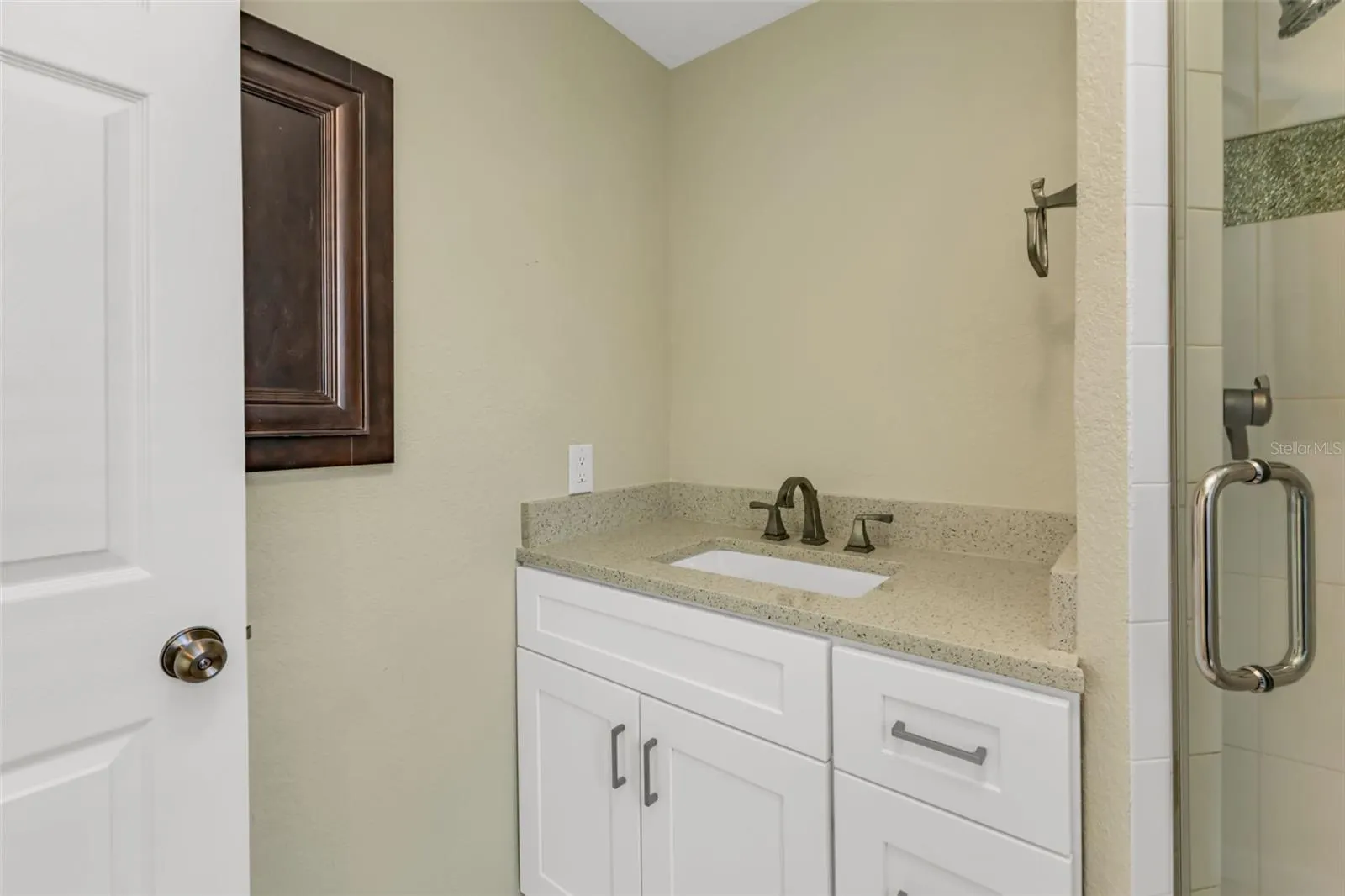 115 SINCLAIR SE