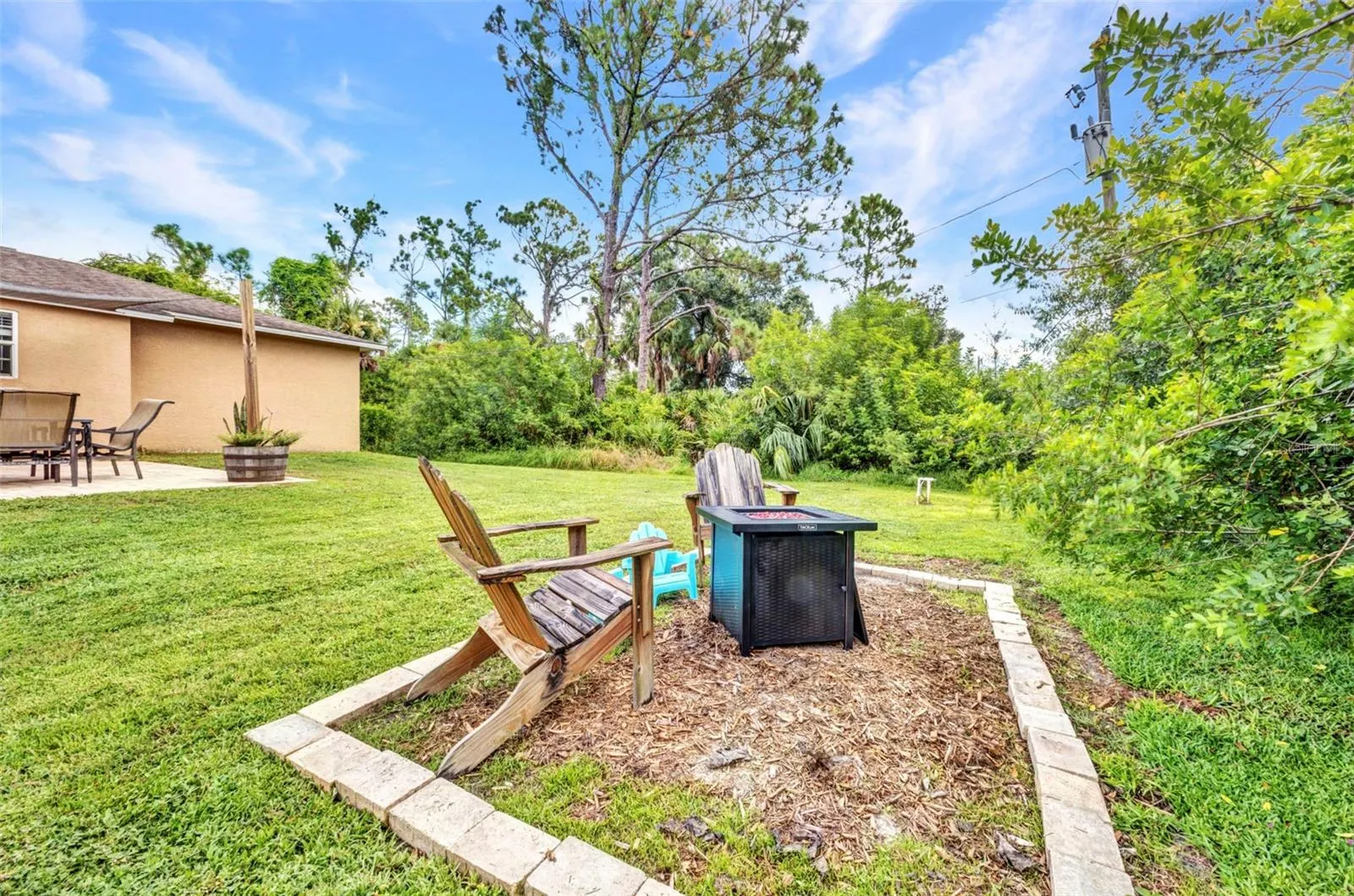 4687 SUNBURST AVE