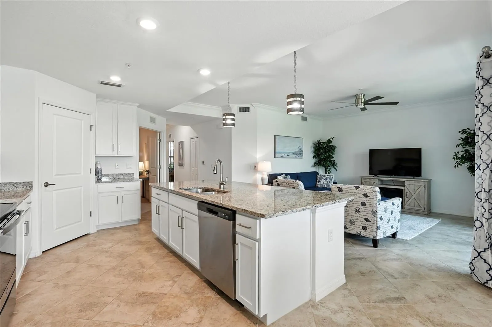 14070 HERITAGE LANDING BLVD #413, #413