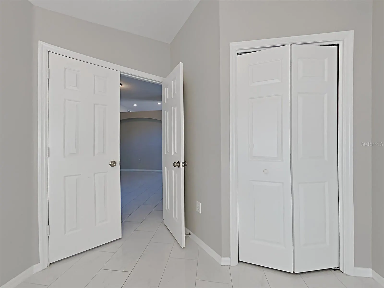10533 JULIANO DR