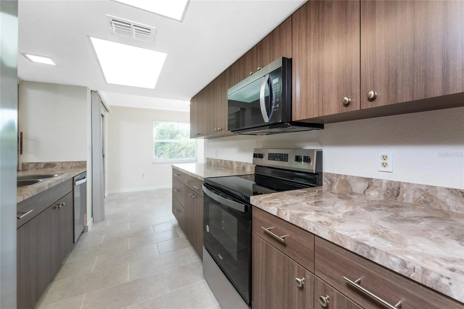 210 DELIDO CT