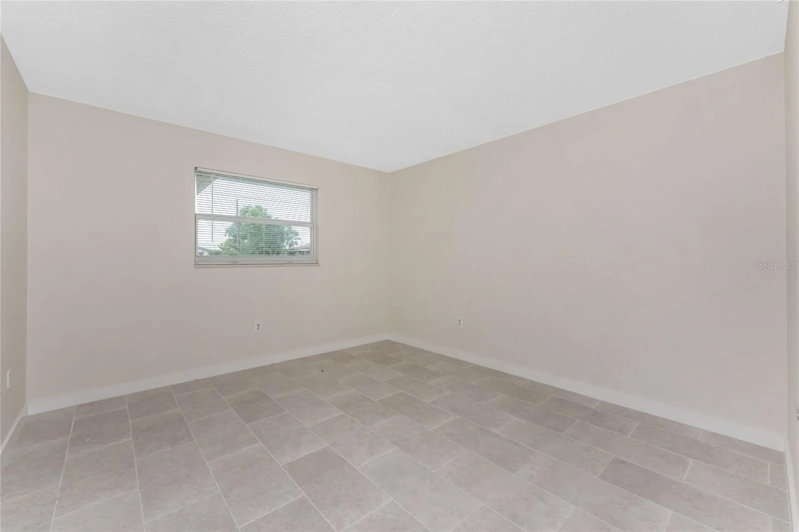 210 DELIDO CT