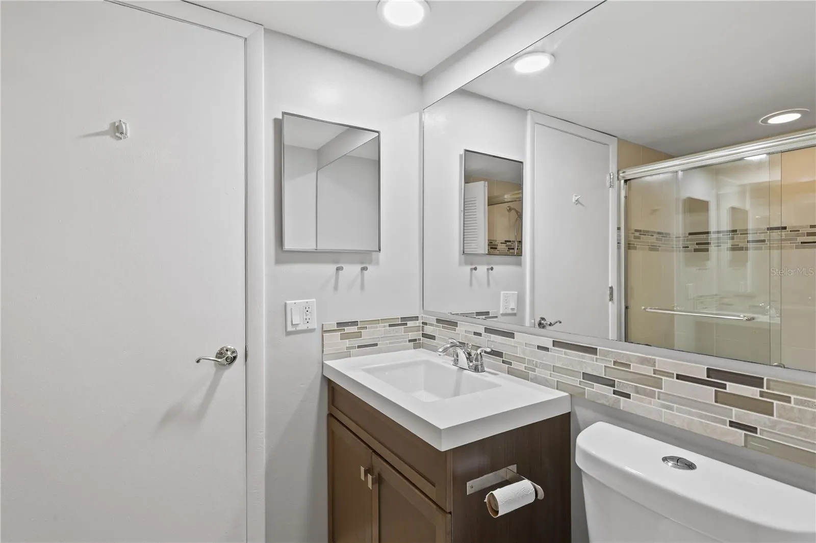 5224 CEDARBEND DR #4, #4