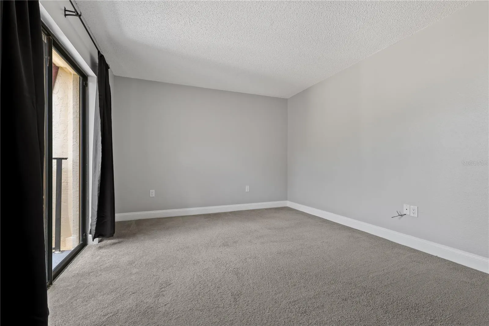 5224 CEDARBEND DR #4, #4