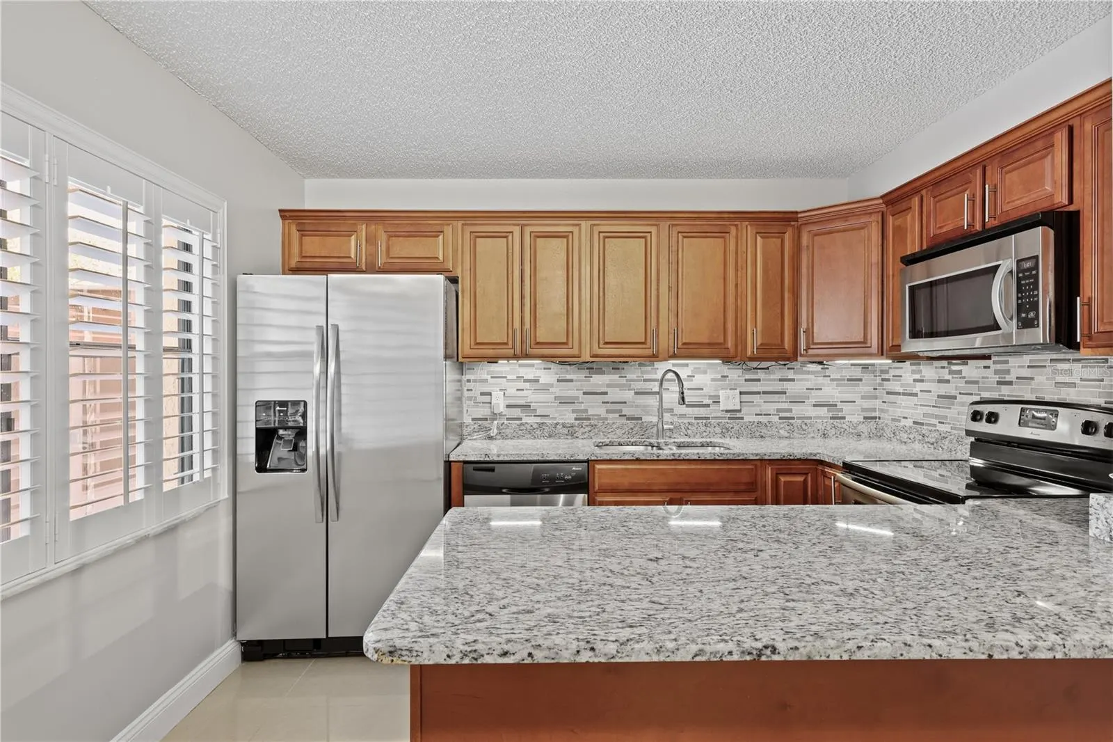 5224 CEDARBEND DR #4, #4