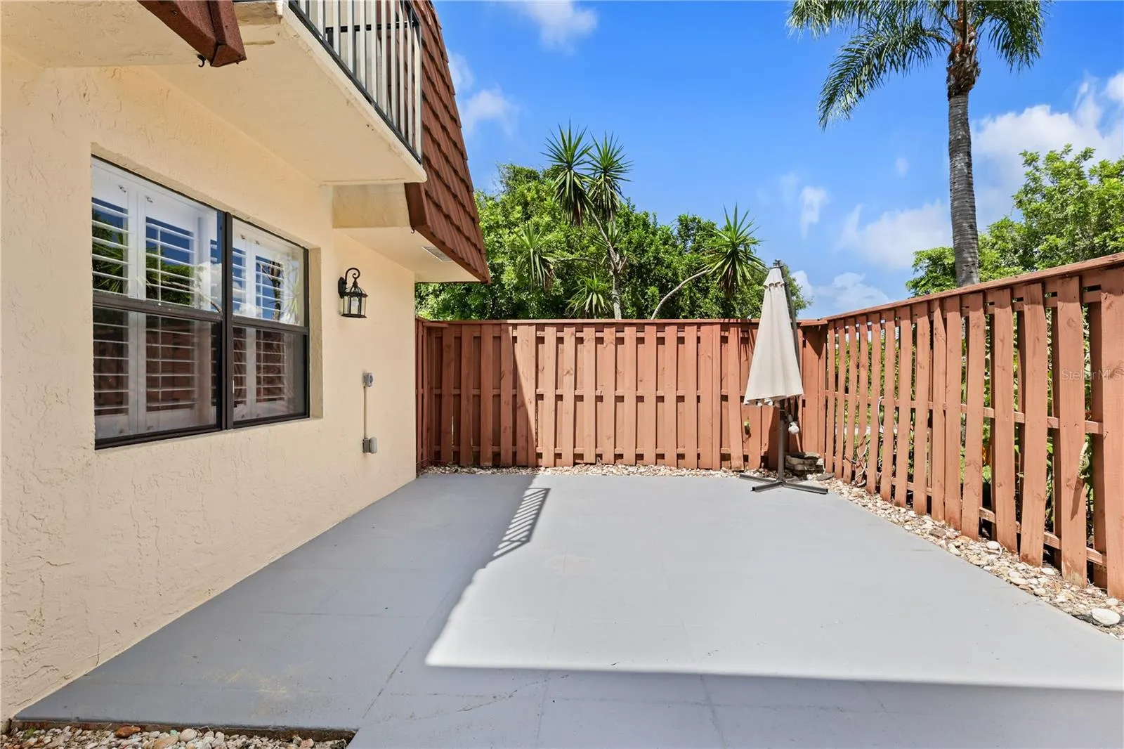 5224 CEDARBEND DR #4, #4