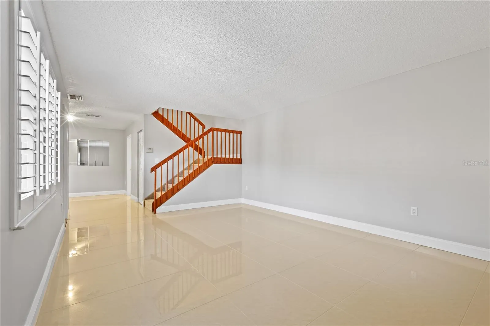 5224 CEDARBEND DR #4, #4