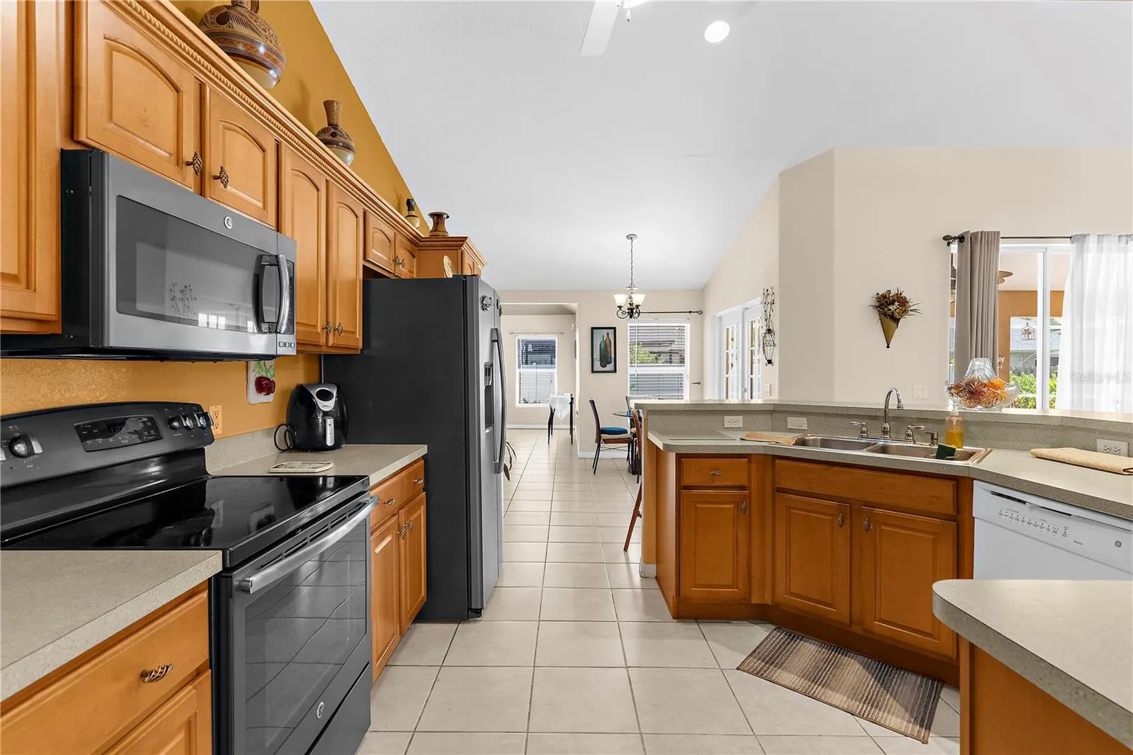 2744 S HABERLAND BLVD