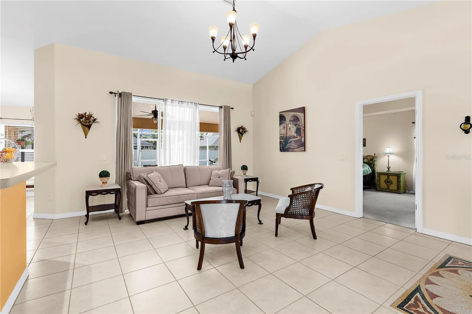 2744 S HABERLAND BLVD