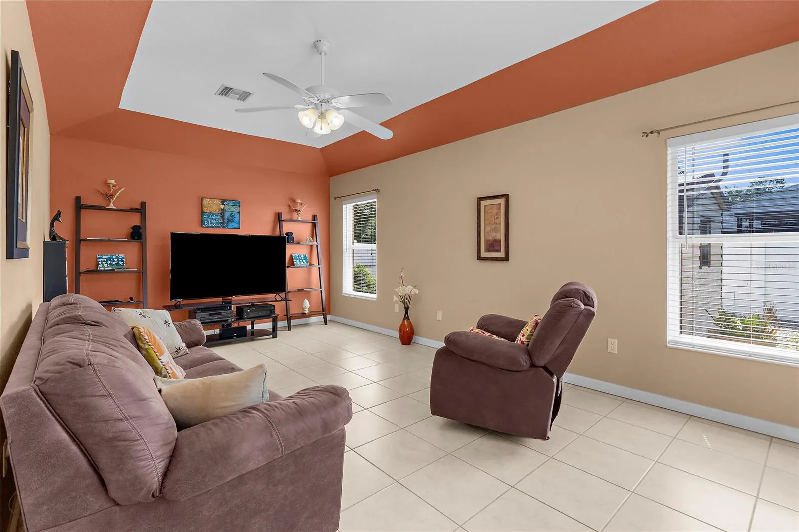 2744 S HABERLAND BLVD
