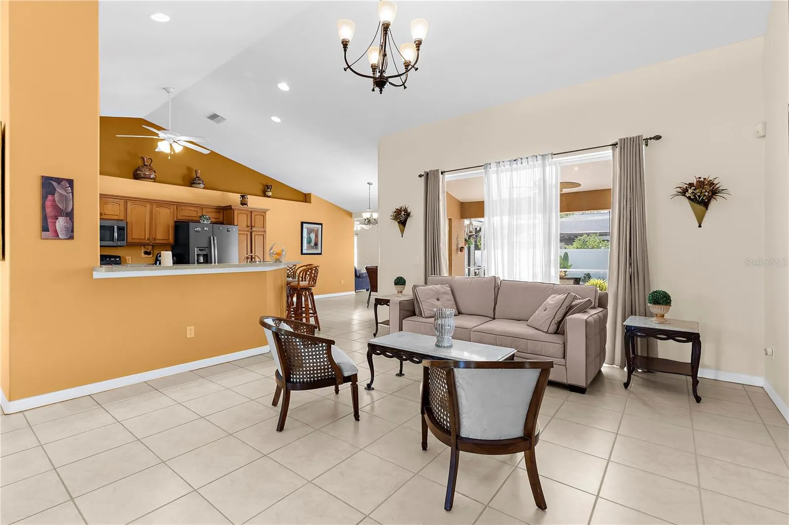 2744 S HABERLAND BLVD