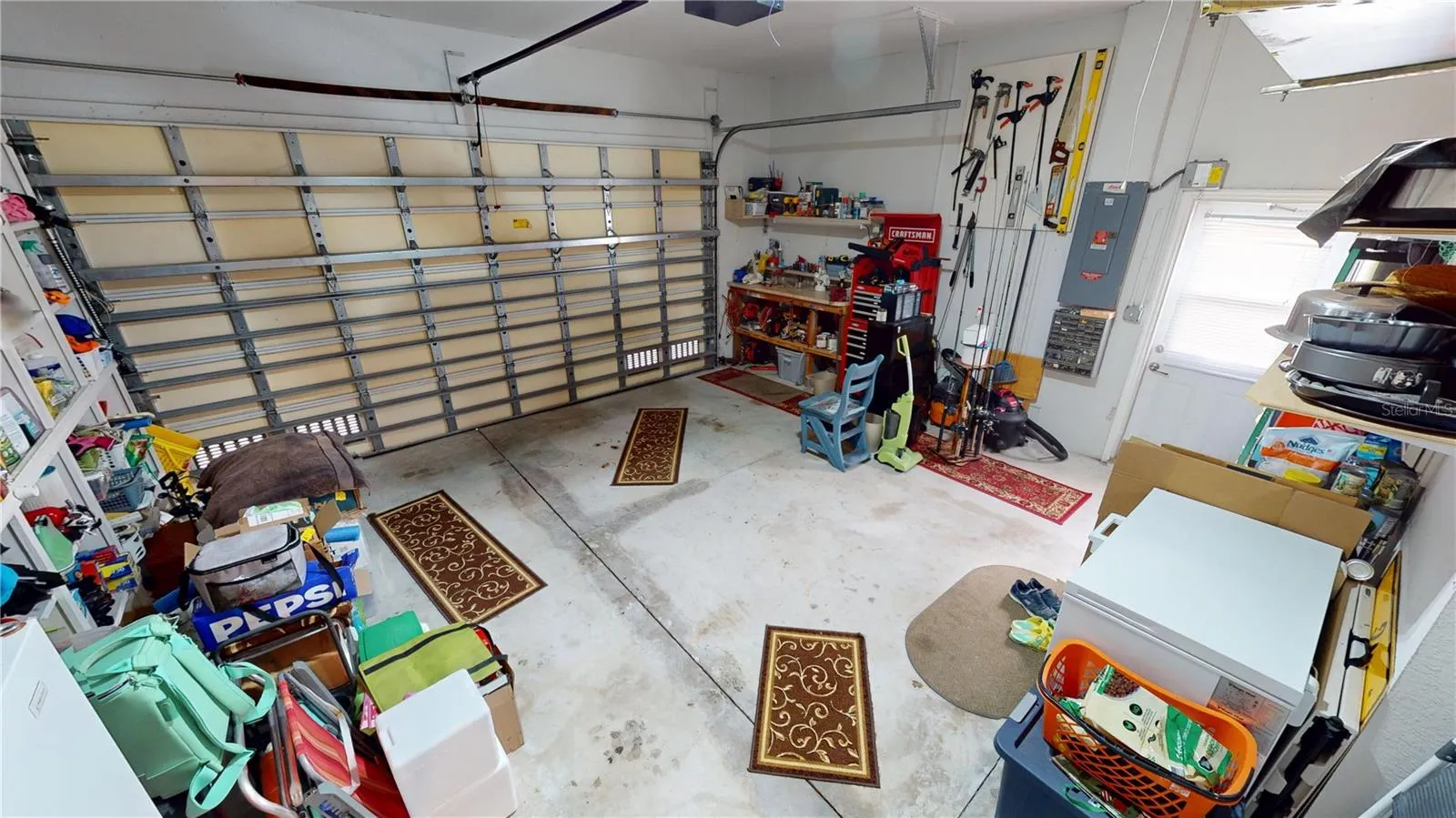 18319 ARAPAHOE CIR