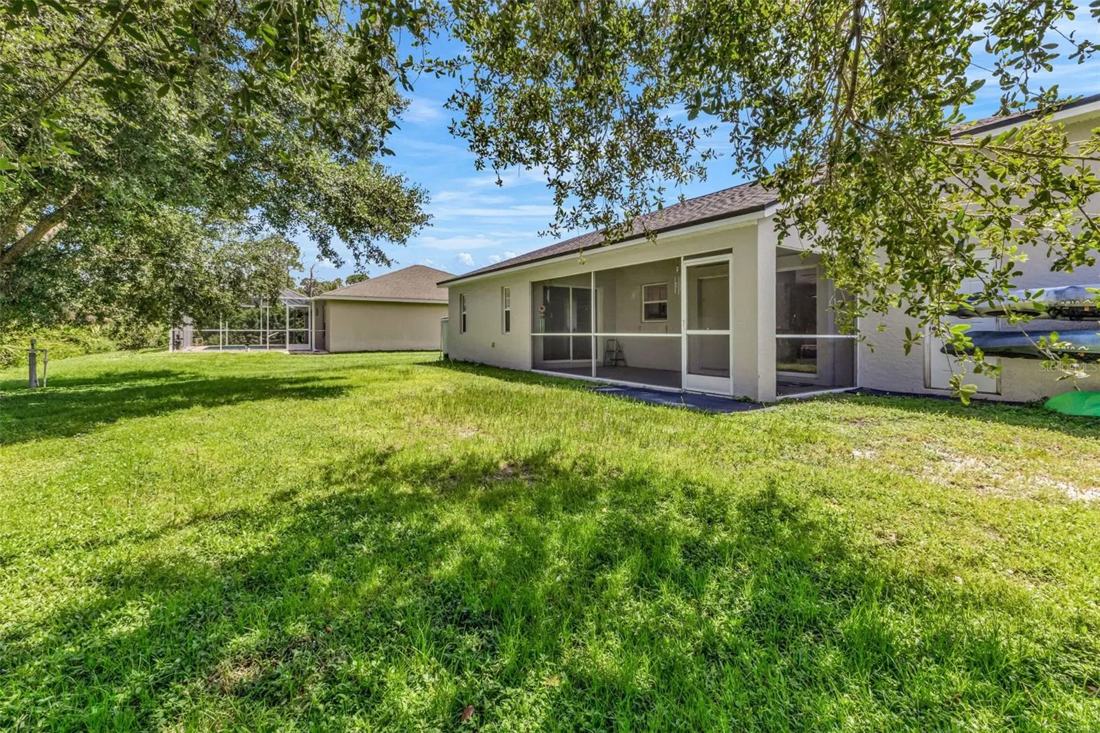 2400 SHEILA LN