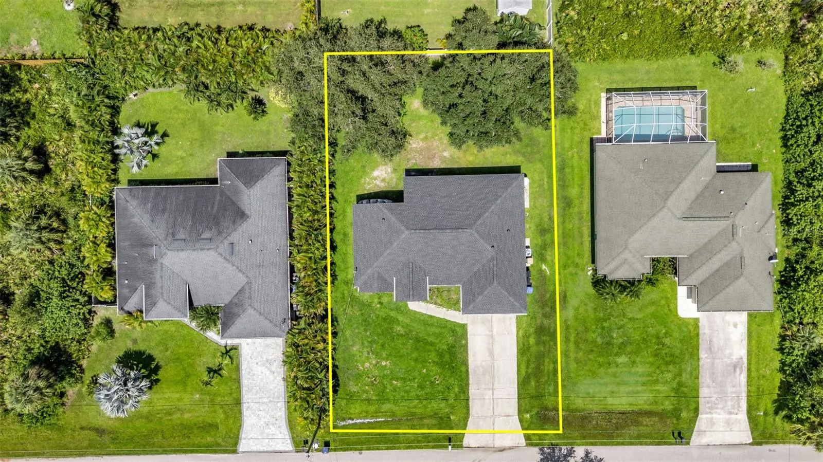 2400 SHEILA LN