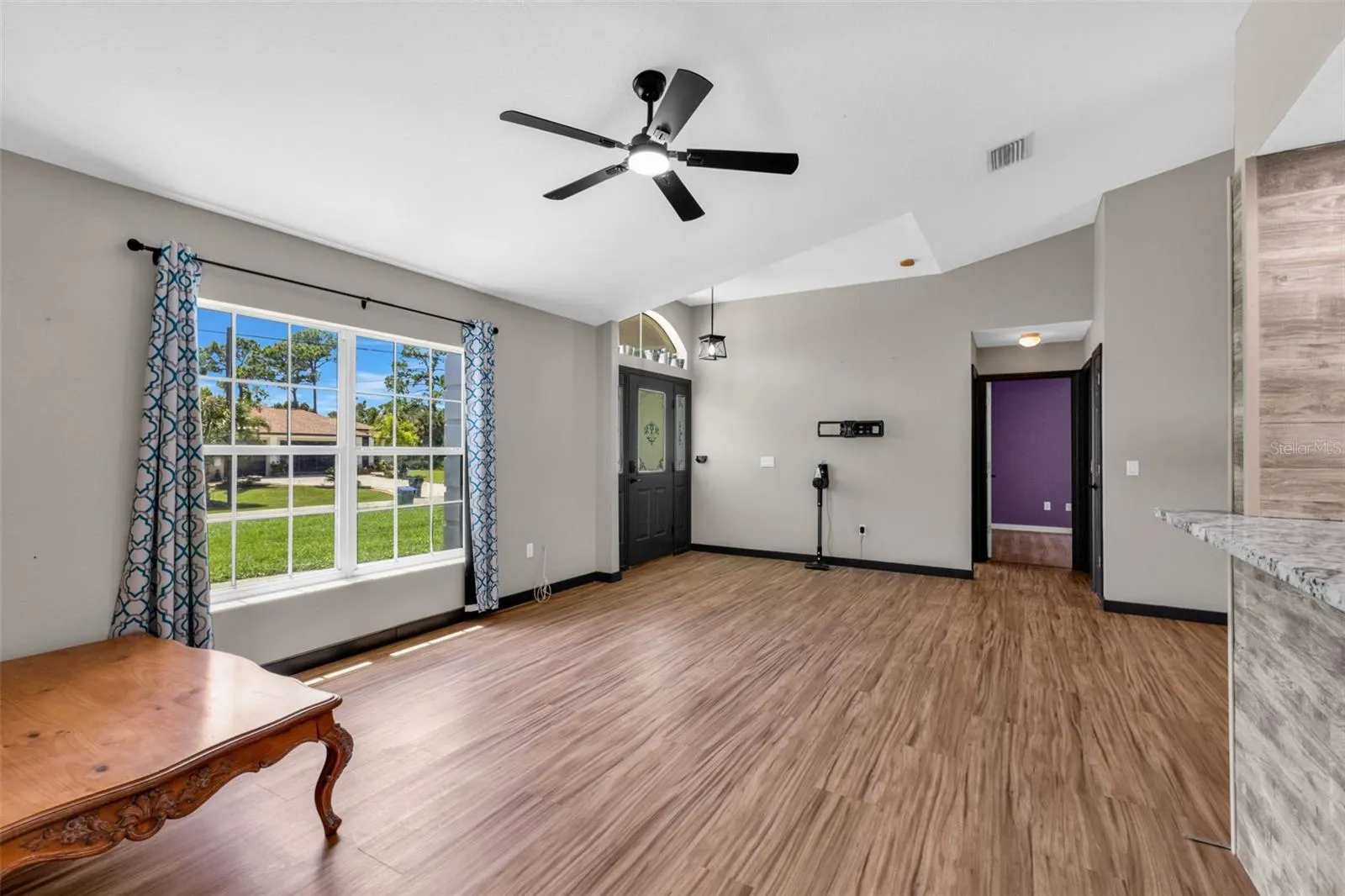 2400 SHEILA LN