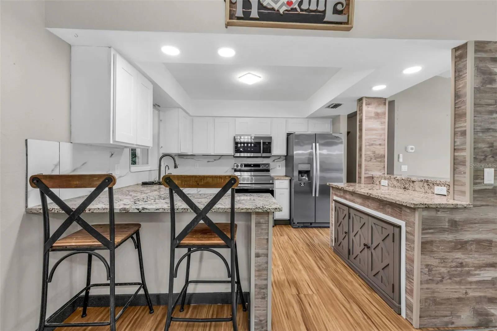2400 SHEILA LN