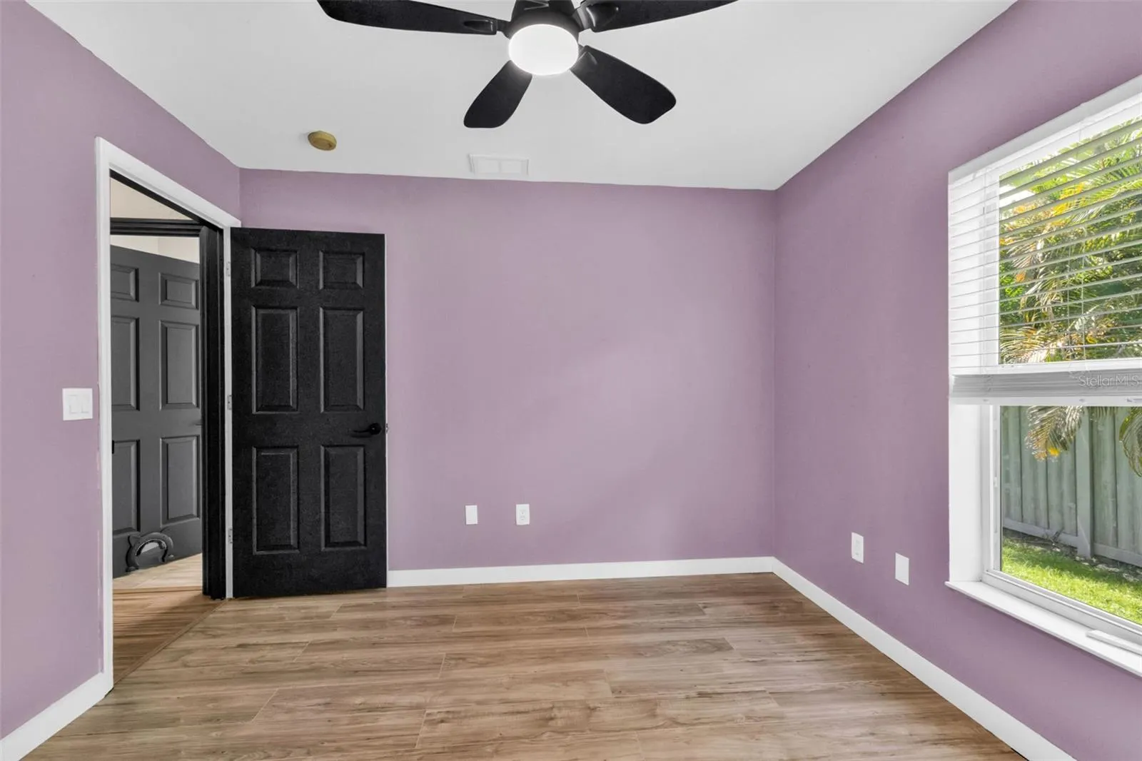 2400 SHEILA LN