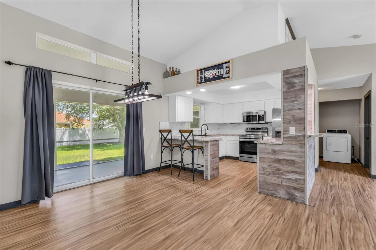 2400 SHEILA LN