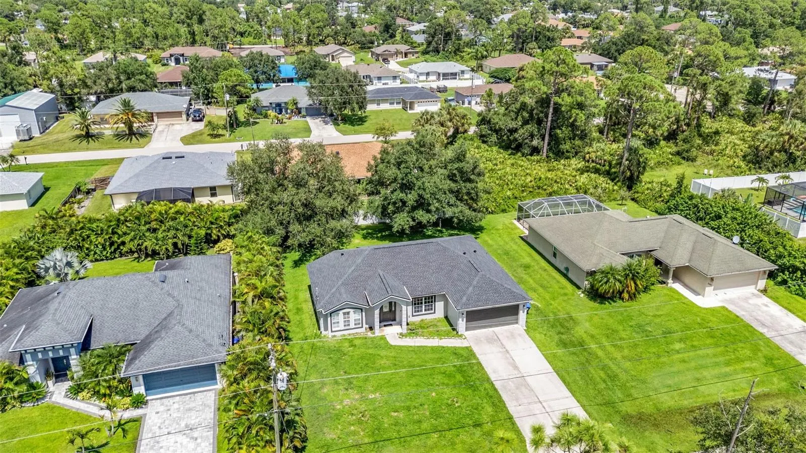 2400 SHEILA LN