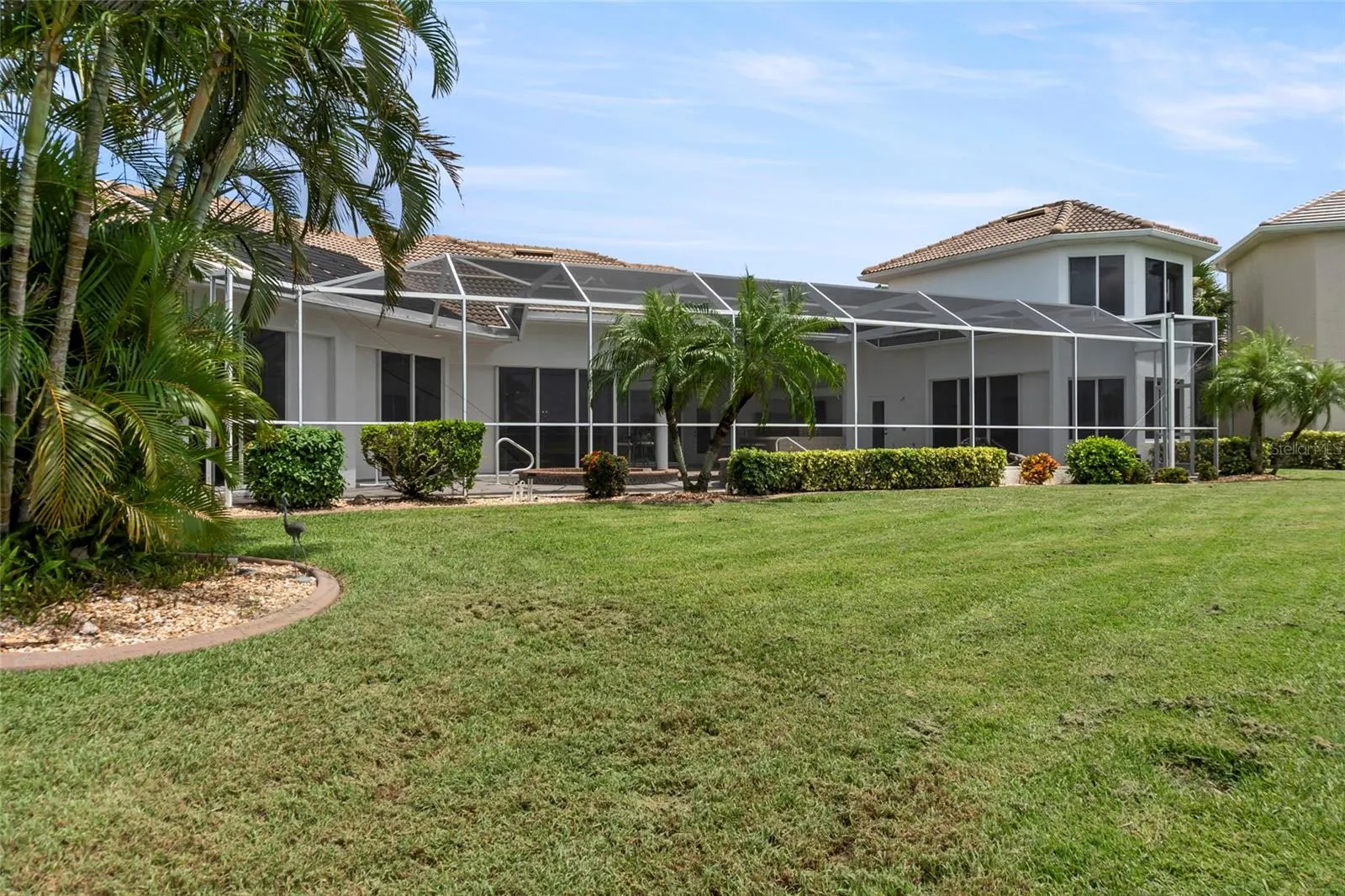 1875 CANARY PALM WAY