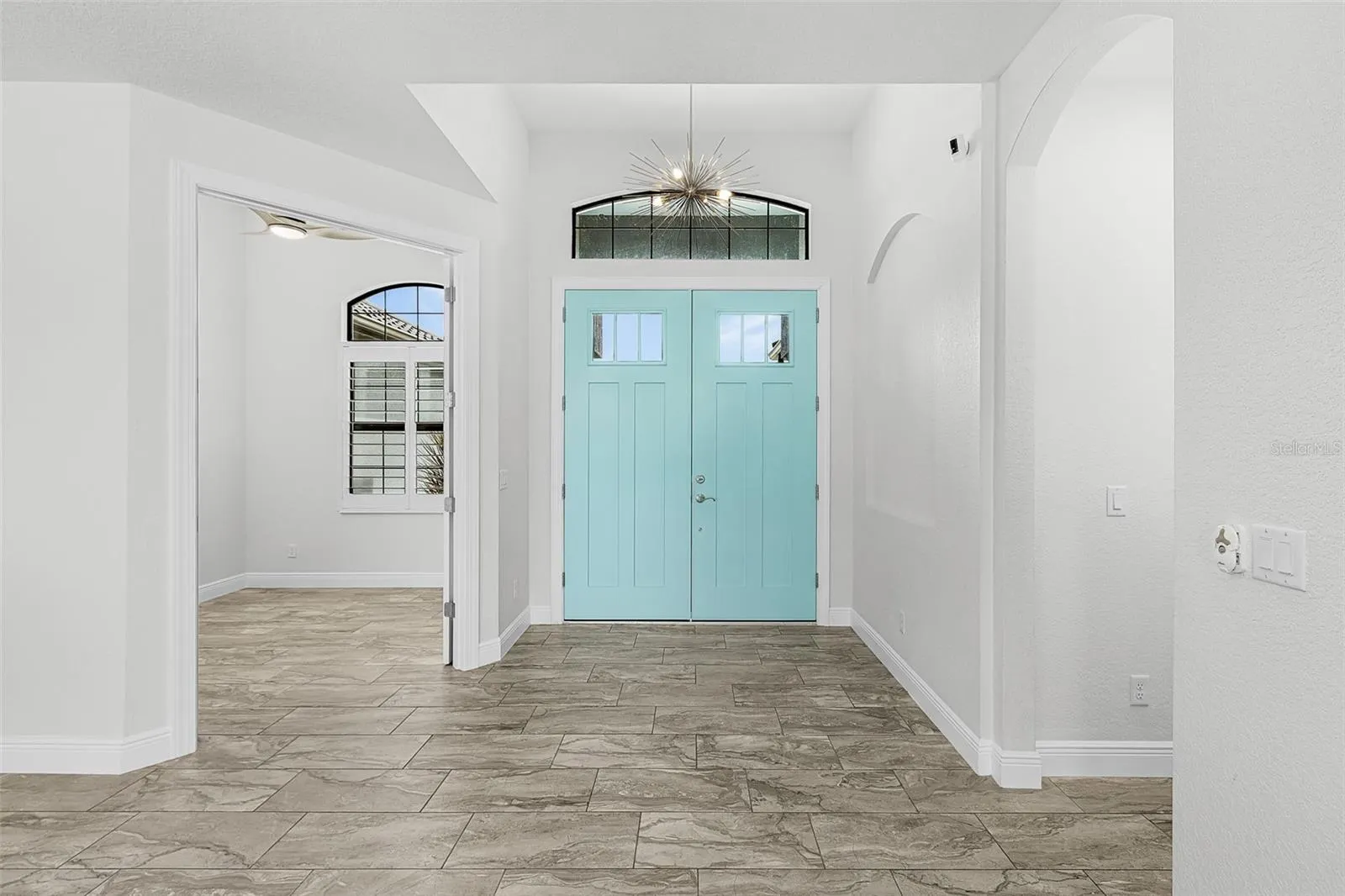 15406 TAURUS CIR