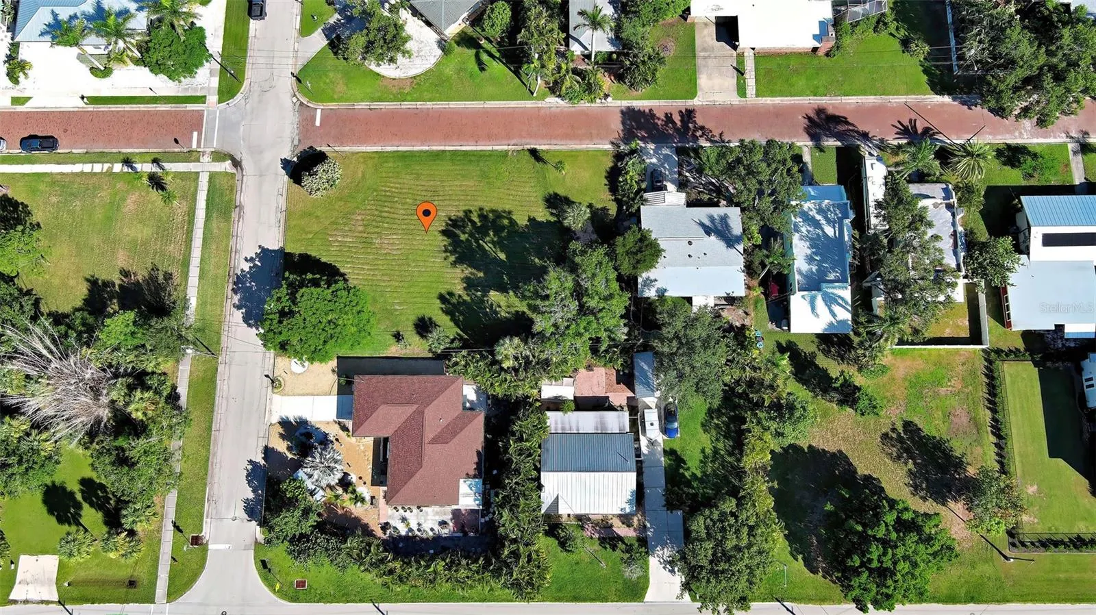 527 PALM AVE