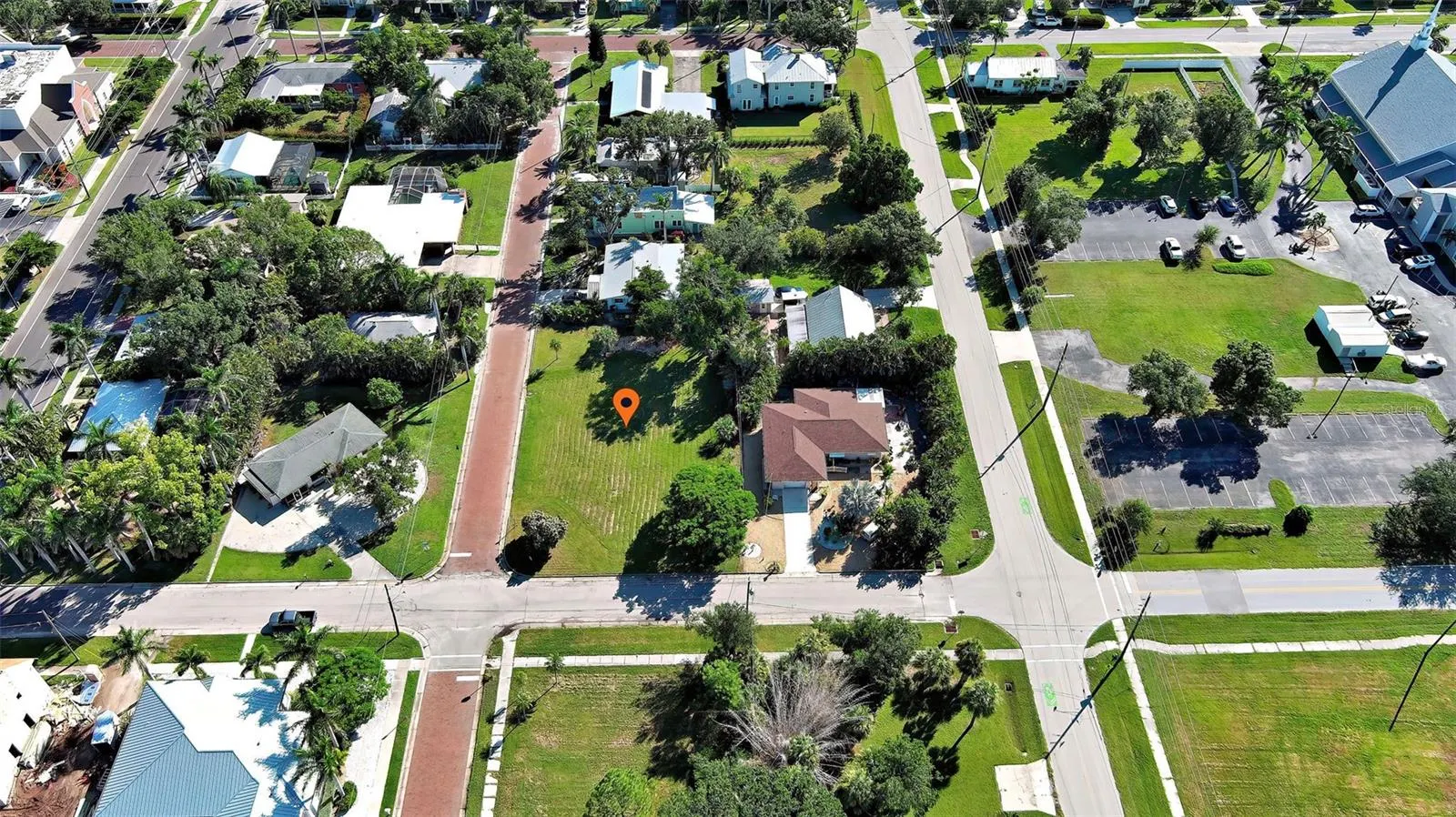 527 PALM AVE