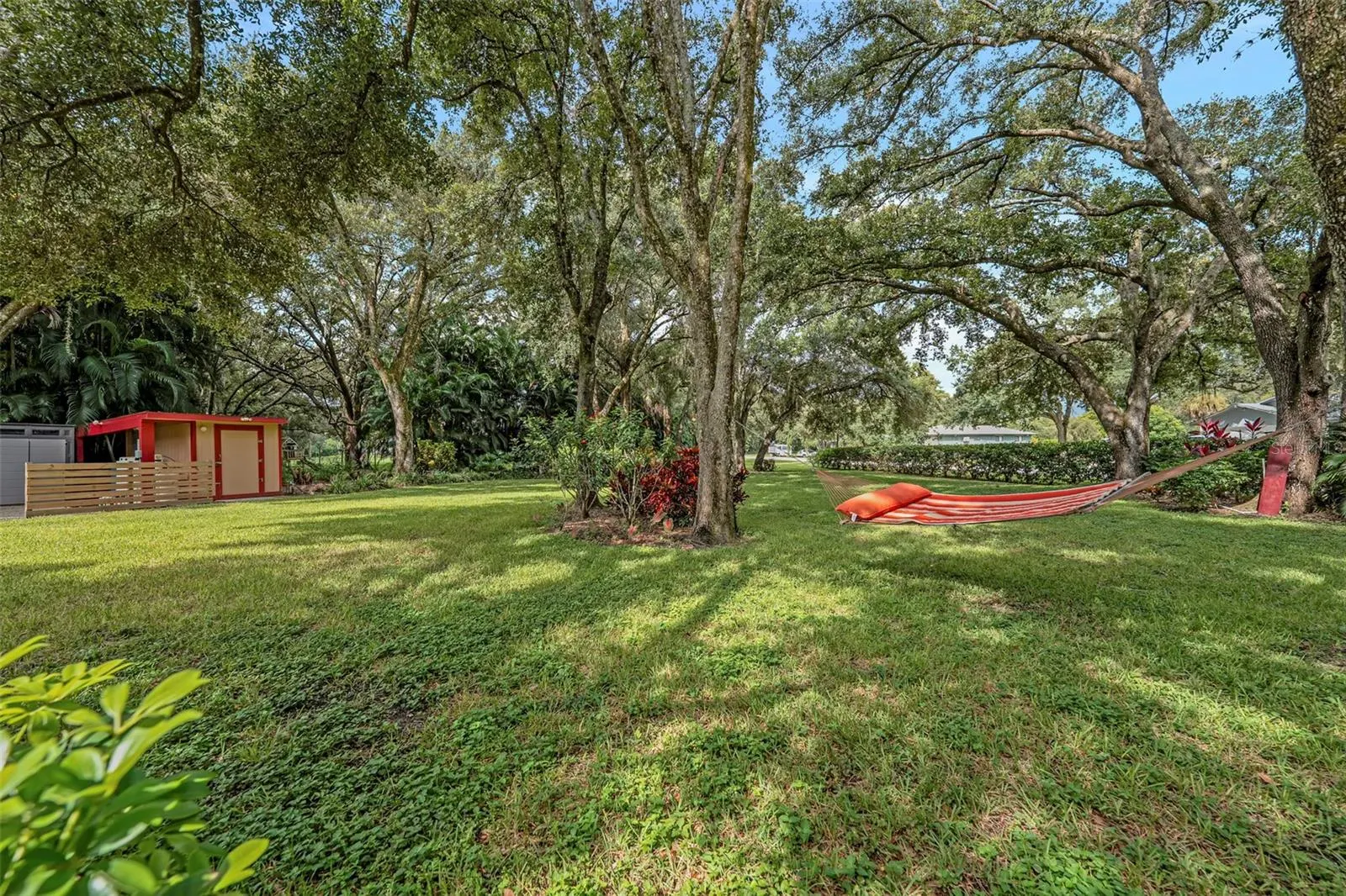 4691 LONG LAKE DR
