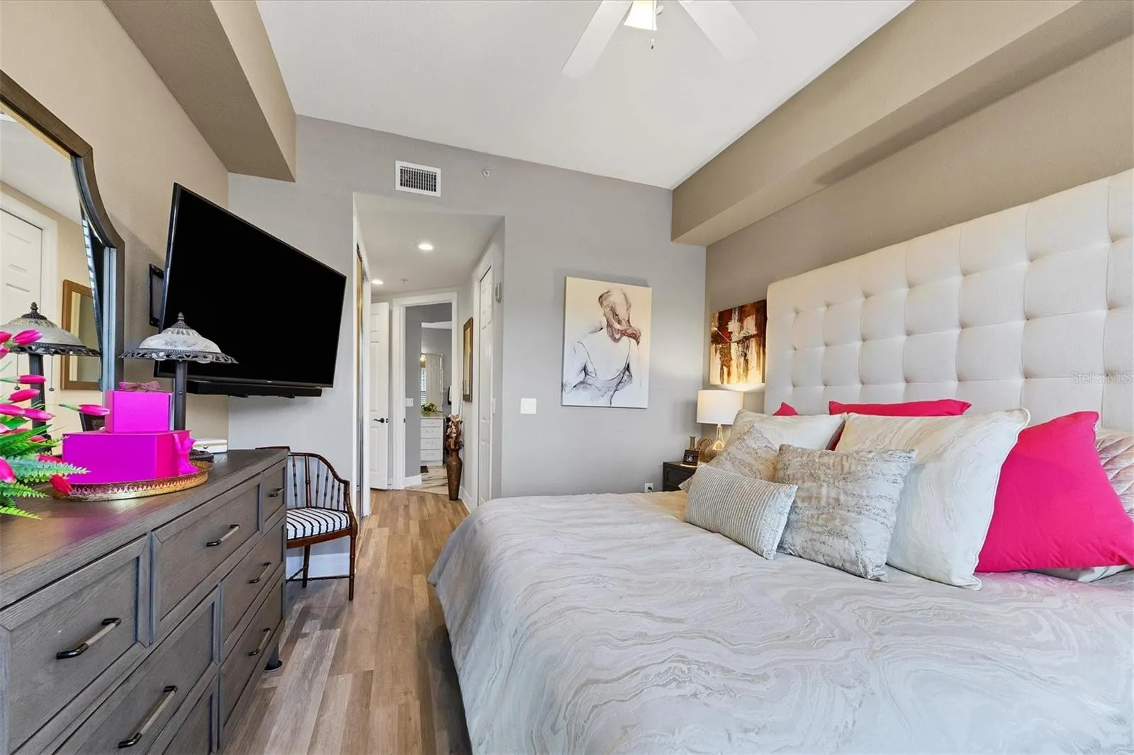 97 VIVANTE BLVD #204, #204