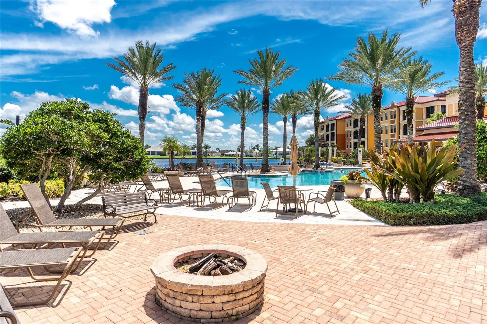 97 VIVANTE BLVD #204, #204