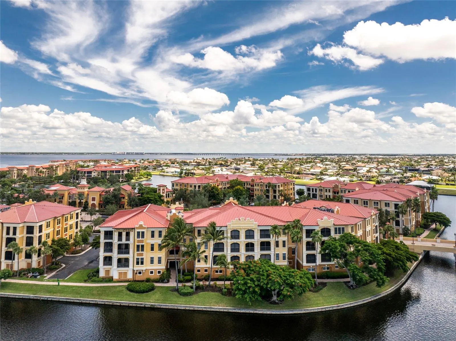 97 VIVANTE BLVD #204, #204