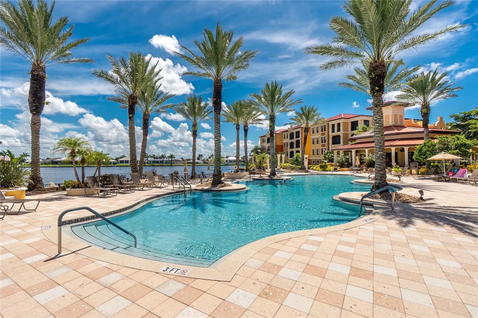 97 VIVANTE BLVD #204, #204