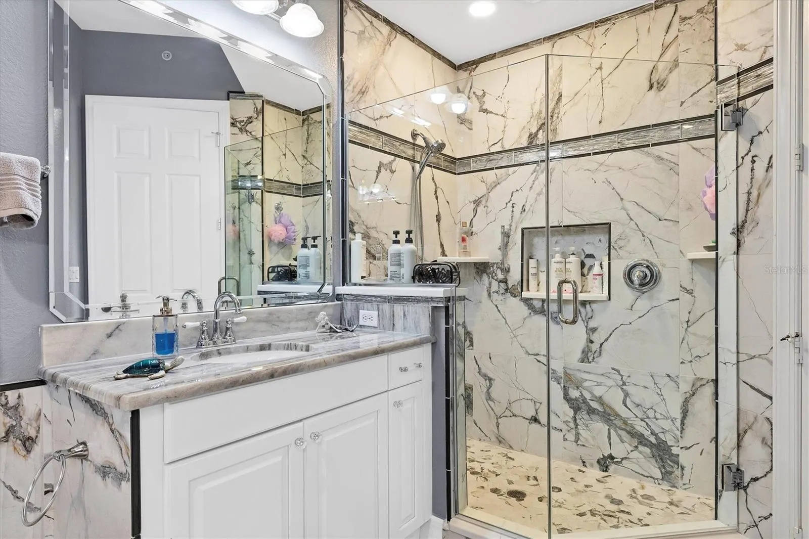 97 VIVANTE BLVD #204, #204