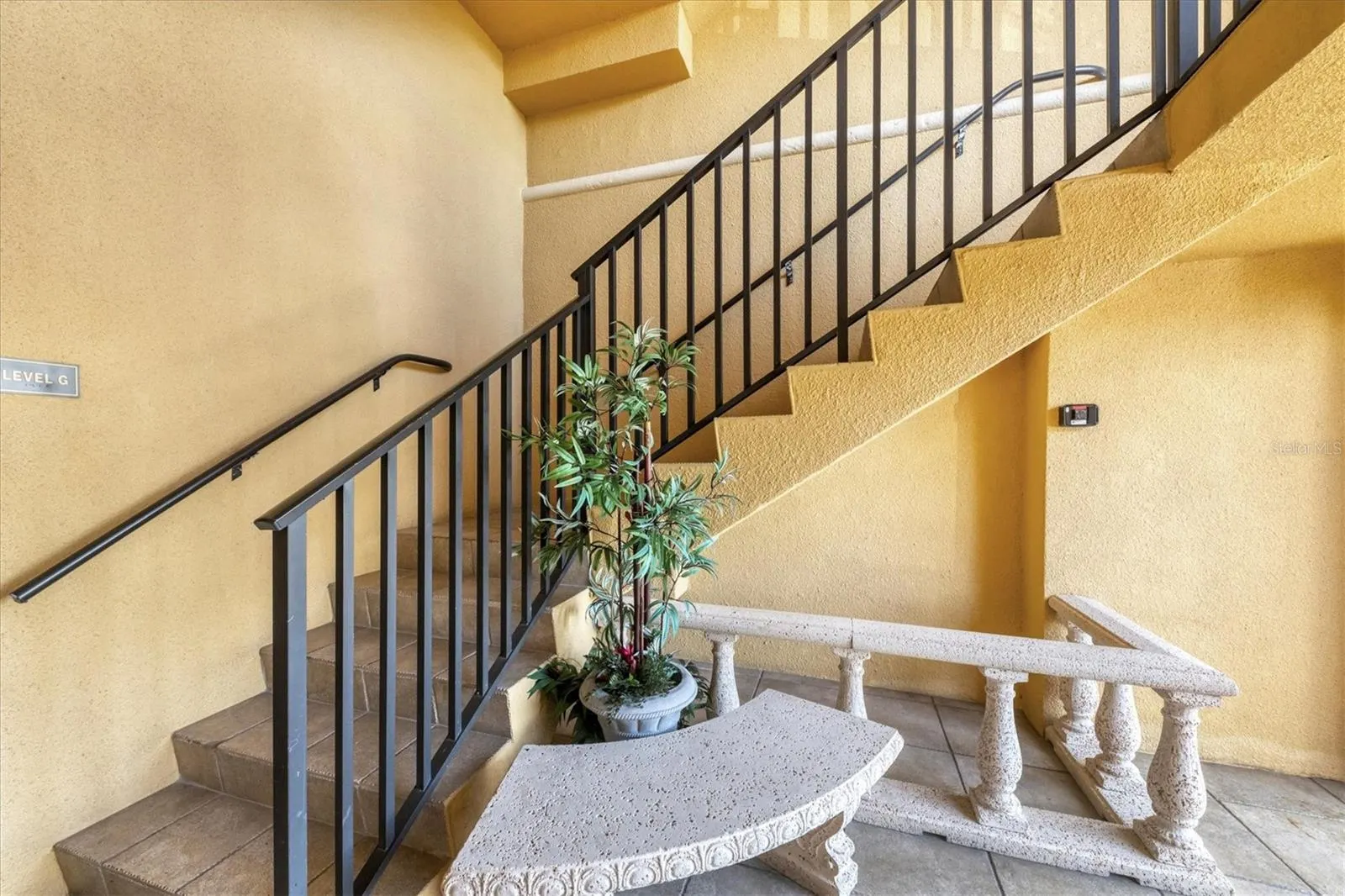 97 VIVANTE BLVD #204, #204