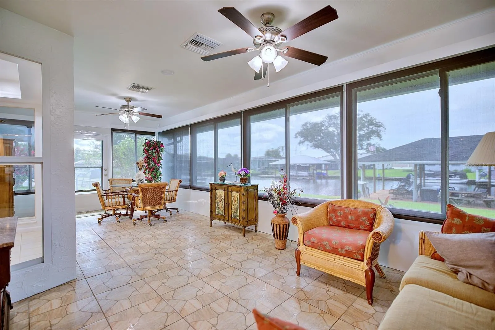 125 ORANGE RD NE
