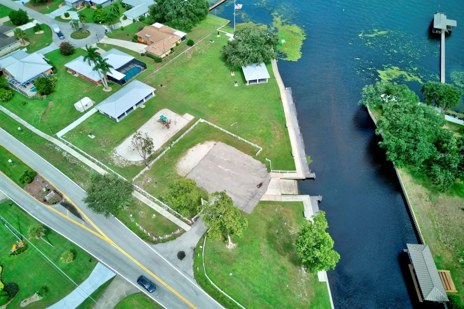 125 ORANGE RD NE