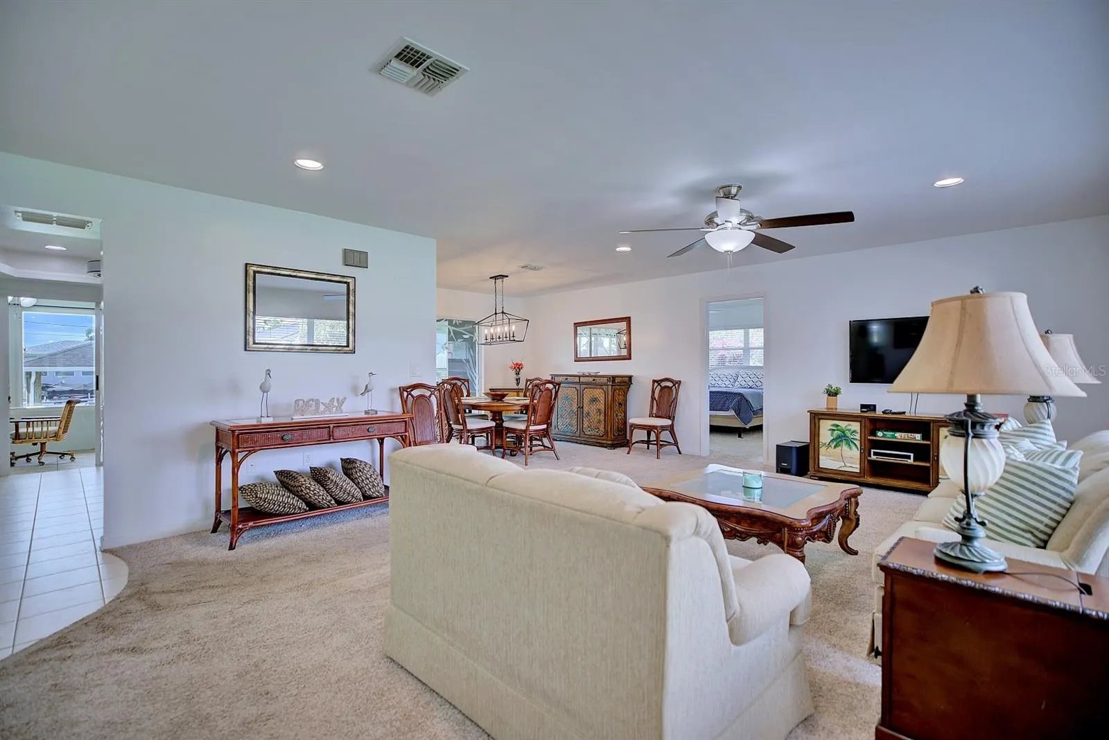125 ORANGE RD NE