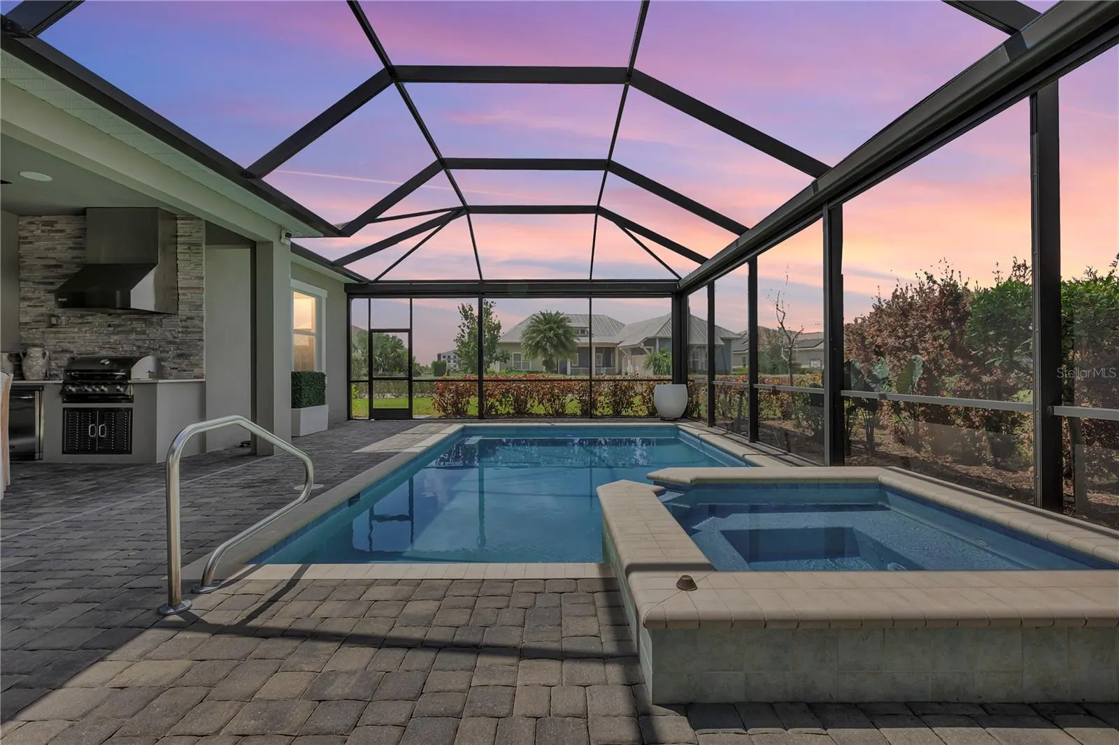 17204 BULLHORN CIR