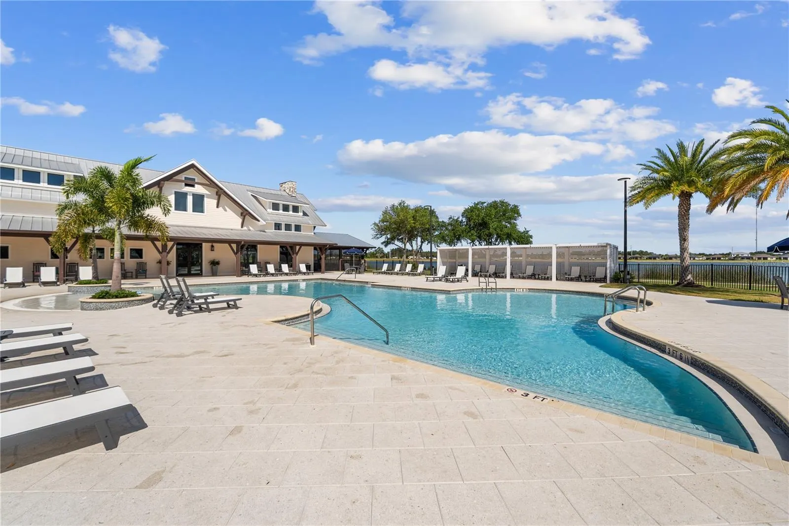 17204 BULLHORN CIR