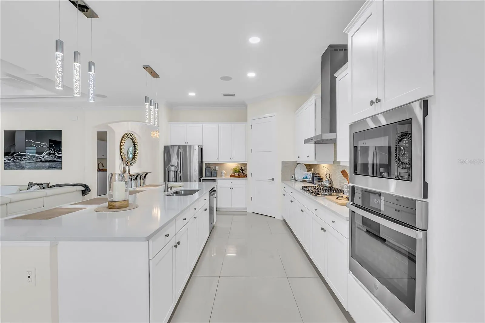 17204 BULLHORN CIR