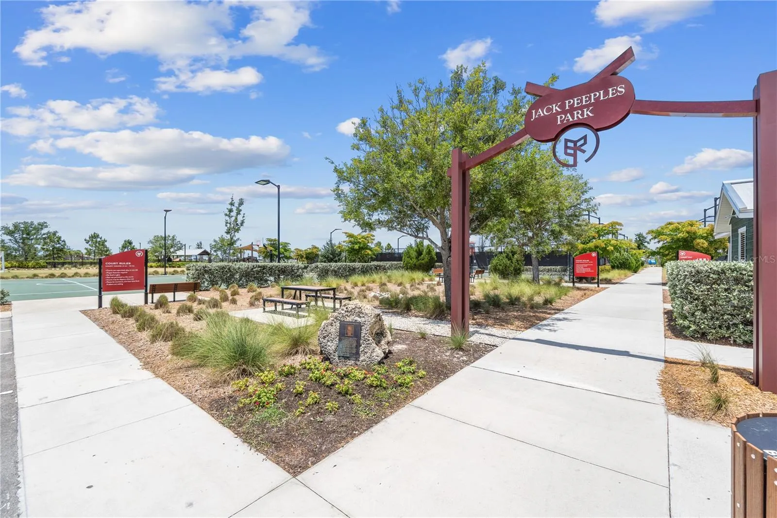 17204 BULLHORN CIR