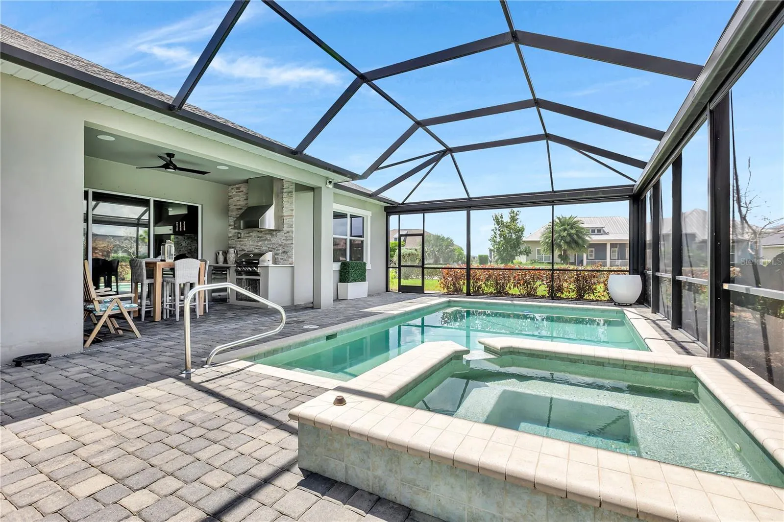 17204 BULLHORN CIR