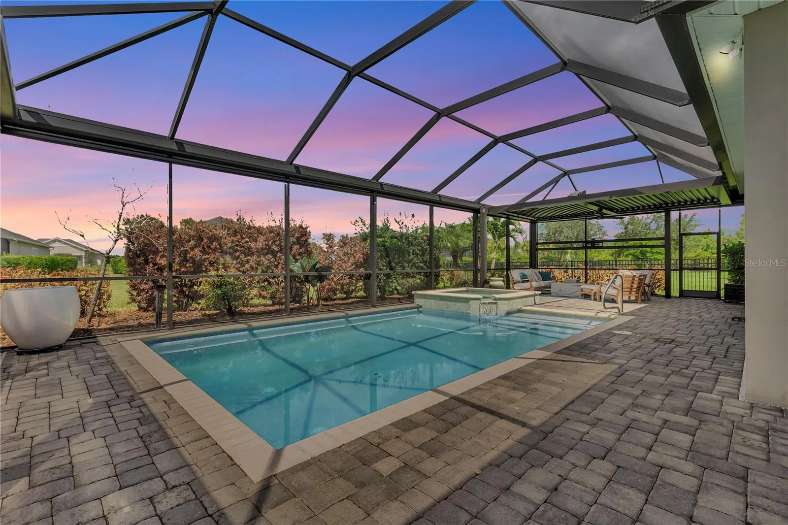17204 BULLHORN CIR