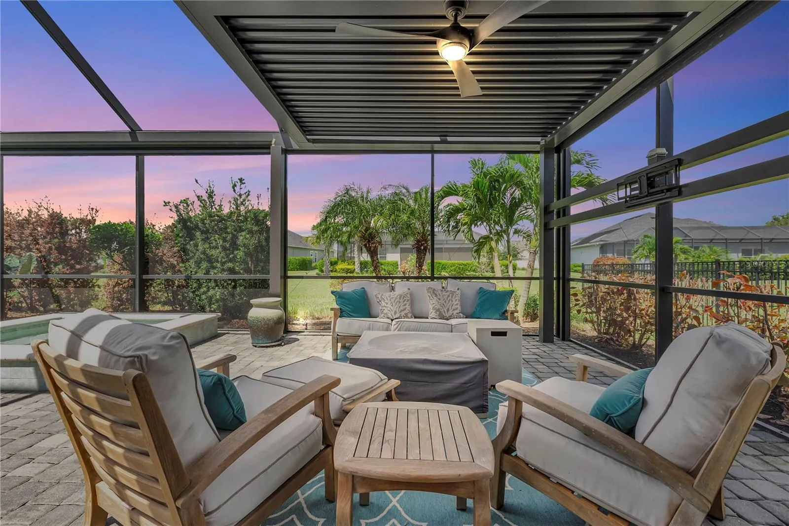 17204 BULLHORN CIR