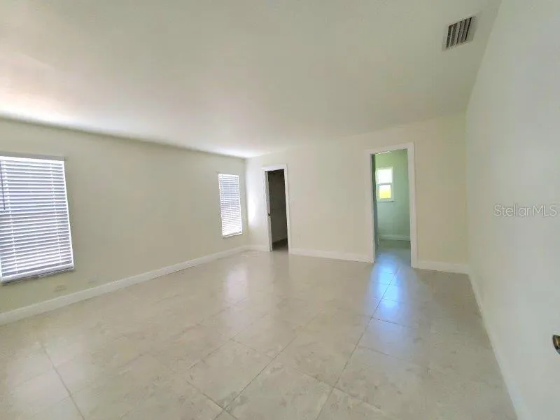 423 VIA CINTIA